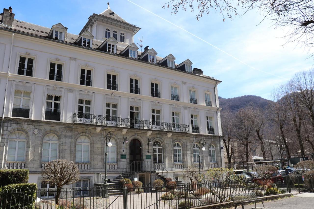 Le Palais D'Etigny Apartment Bagneres-de-Luchon Ngoại thất bức ảnh