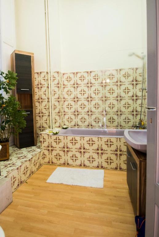 Le Palais D'Etigny Apartment Bagneres-de-Luchon Ngoại thất bức ảnh